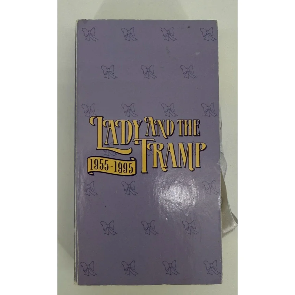 Disney Lady and the Tramp 40th Anniversary Watch Dogs Movie Scene With Box - Picture 3 of 13